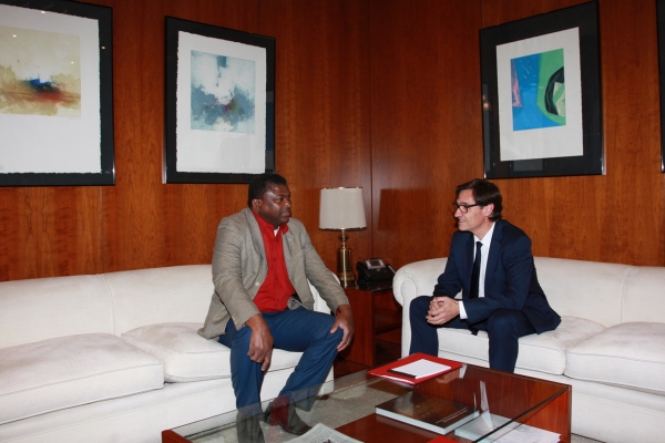 The Gambian Minister of Health visited us in Spain